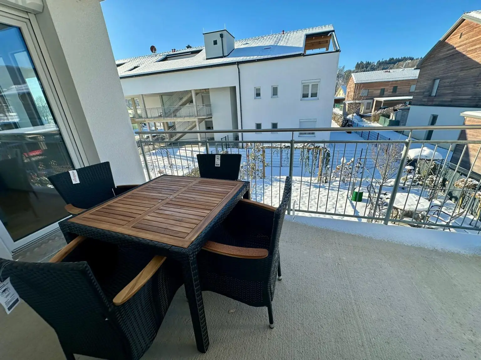 Balkon Ansicht möblierte Wohnung Bad Gams immoresc