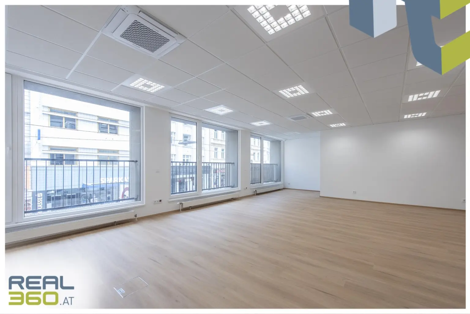 Generalsaniertes Büro mit Blick auf die Landstraße und PARKPLATZ!