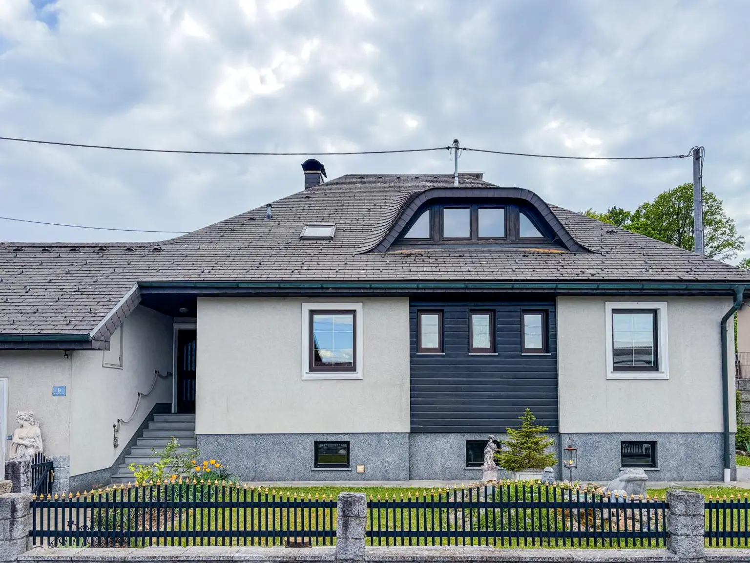 Straßenansicht