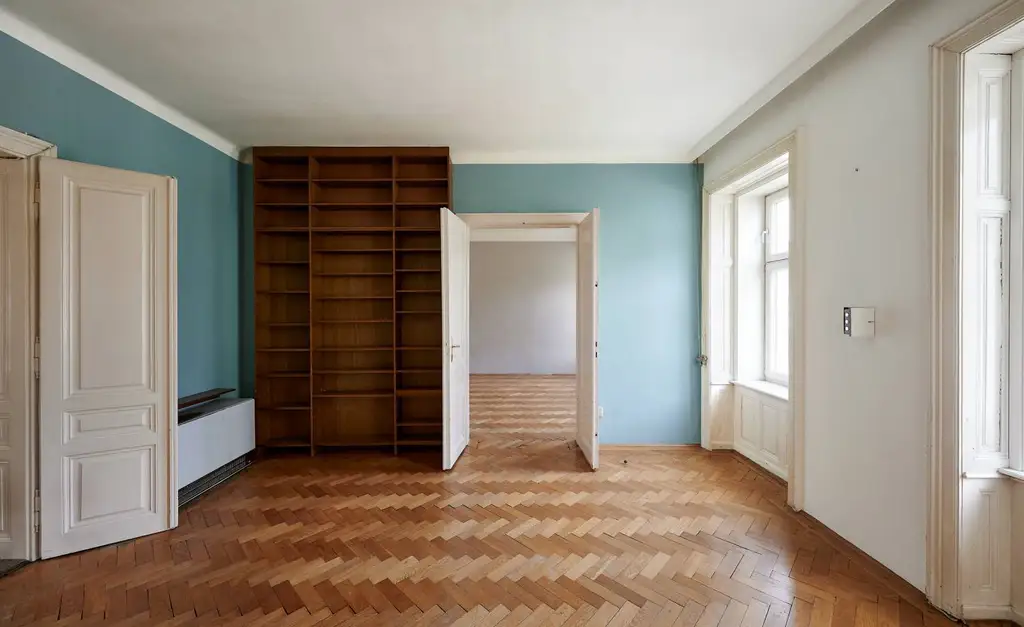 Sie suchen eine Altbauwohnung mit Potenzial in ausgezeichneter Lage?
