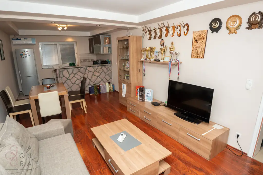 Elegantes Familienhaus nahe Belgrad – Ruhe, Komfort & Investition