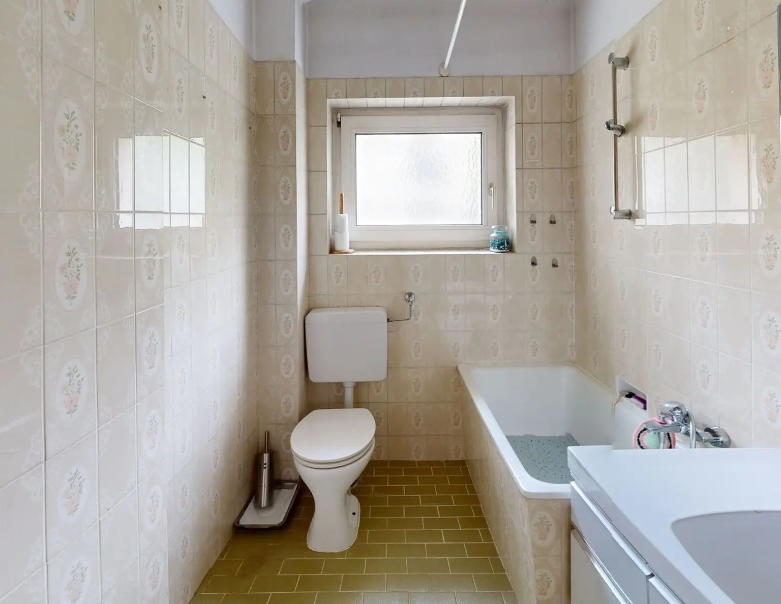 4-Zimmer-Wohnung mit Balkon und Parkplatz in guter Lage von Gmunden