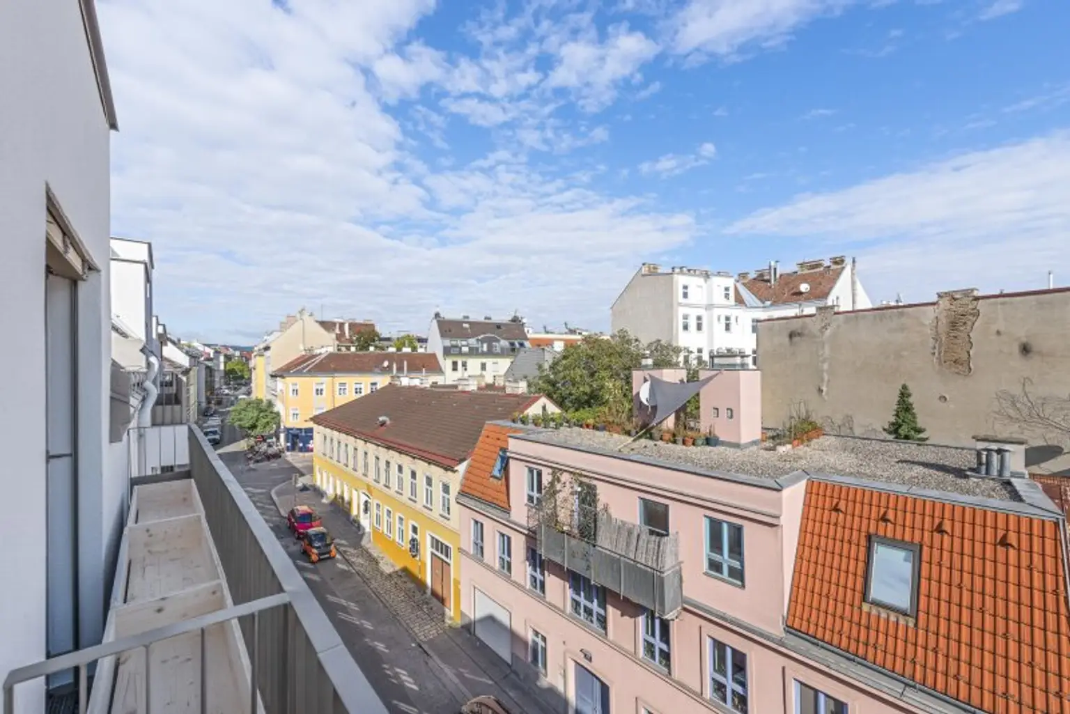 ERSTBEZUG! ENTZÜCKENDE SINGLE-WOHNUNG IM DACHGESCHOSS - JETZT SCHNELL SEIN