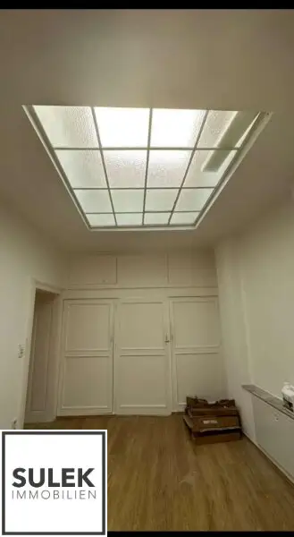 Einzigartige 105 m² große Dachgeschoss Wohnung mit Fernblick // zentrale Lage 1040 // Planstudie DG Ausbau