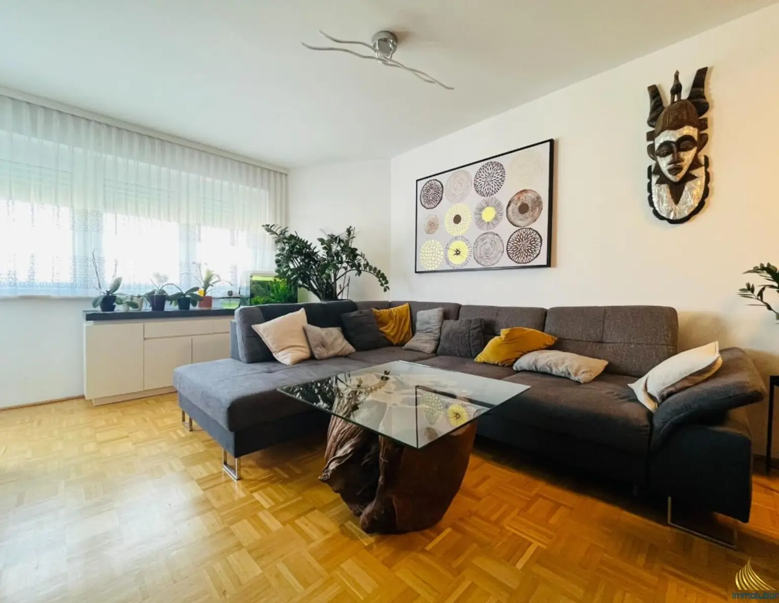 Traumhafte Maisonette-Wohnung in Linz: Renoviert, geräumig, mit Loggia, Garage und günstigen Betriebskosten!