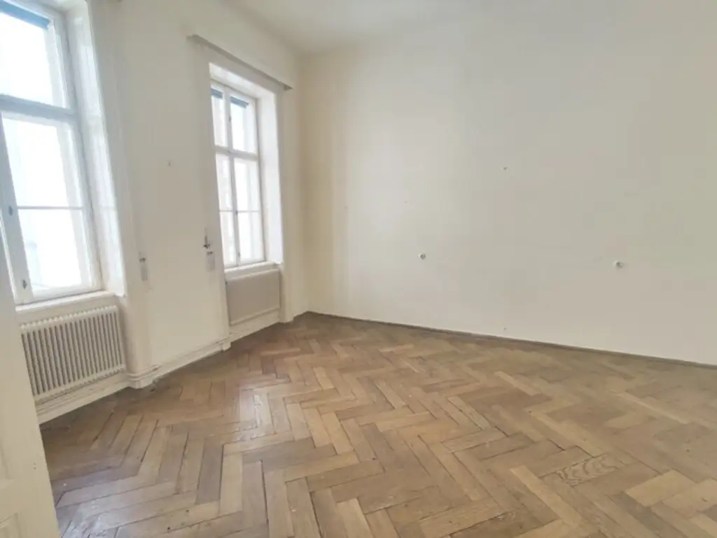 Hörlgasse! Großzügige Altbauwohnung zum selbst gestalten im 3. Liftstock in zentraler Citylage!