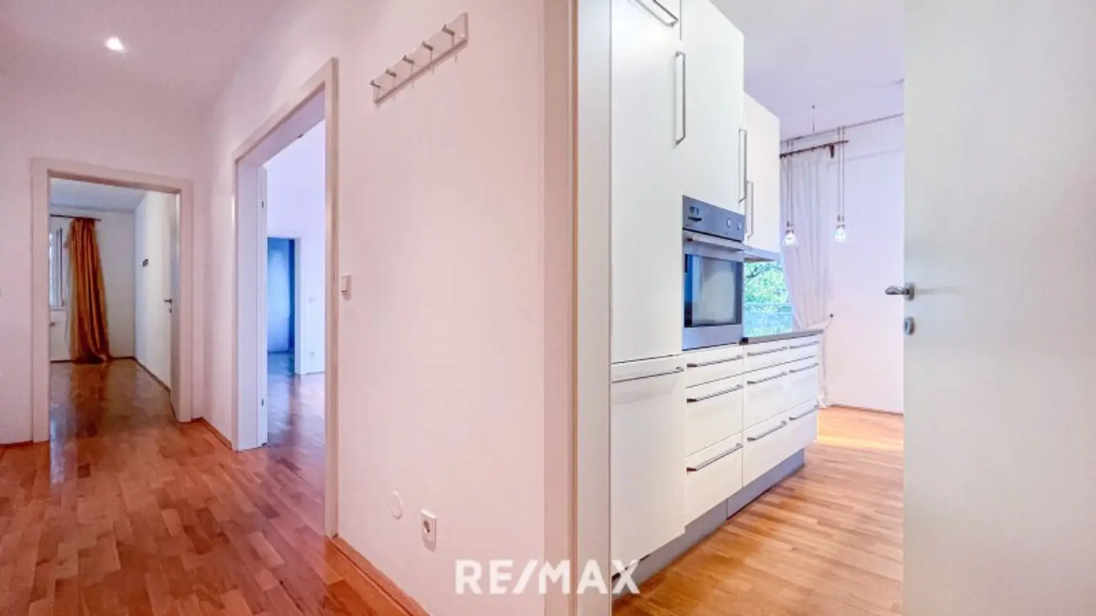 Exklusive 3-Zimmer-Wohnung mit großer Terrasse und Grünblick