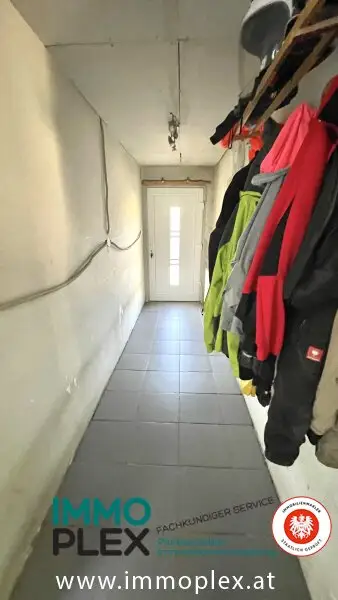 Einfamilienhaus mit 3 Zimmer und Garage zum FERTIG herrichten in Zemling zu verkaufen!