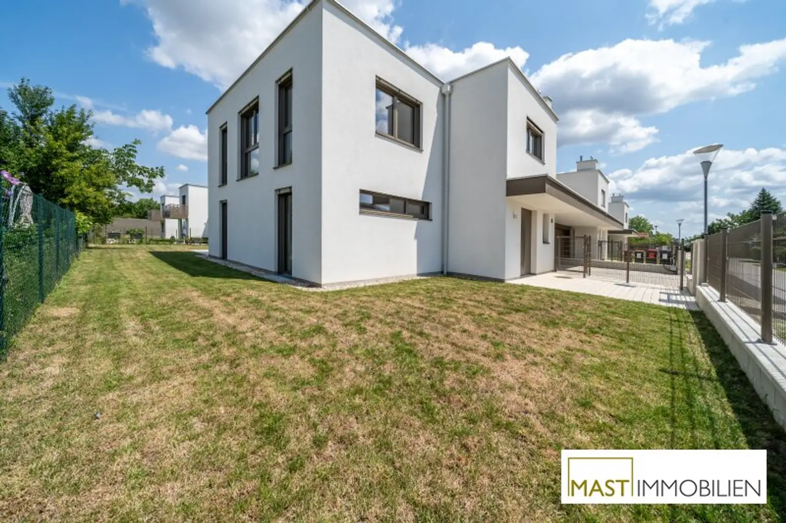 Exklusives 5-Zimmer Einfamilienhaus mit traumhaftem Garten