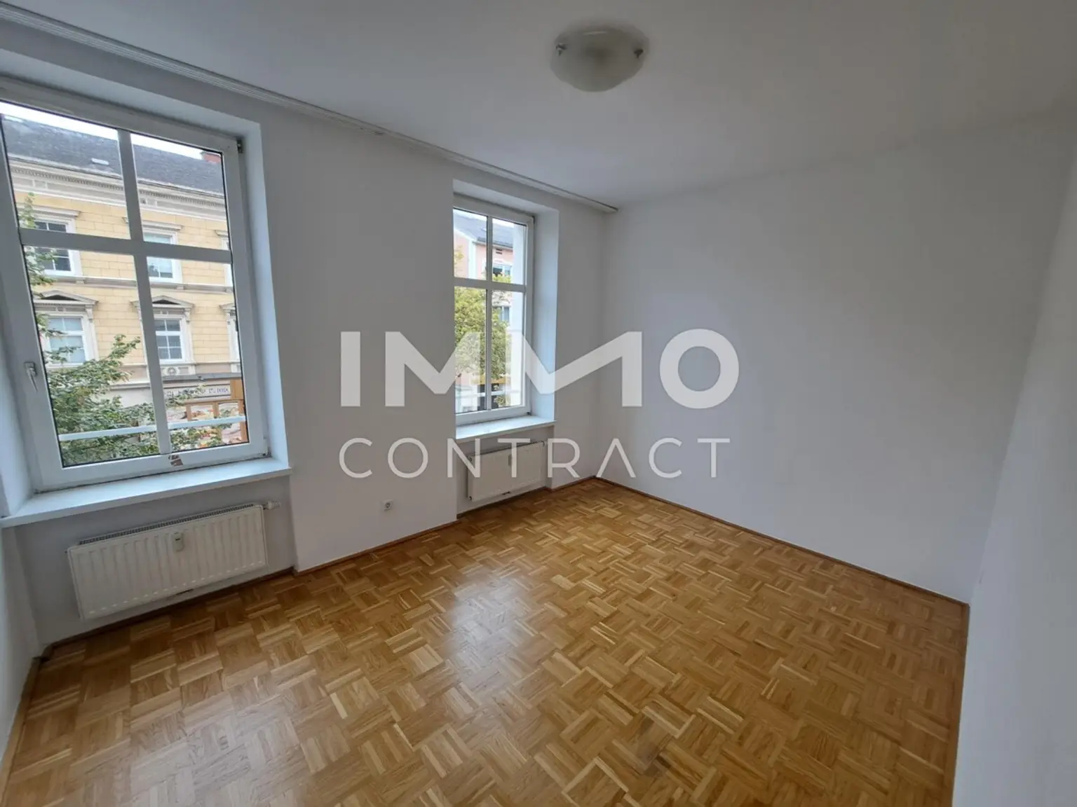 Toller Ausblick! ...direkt auf die Ringstraße!