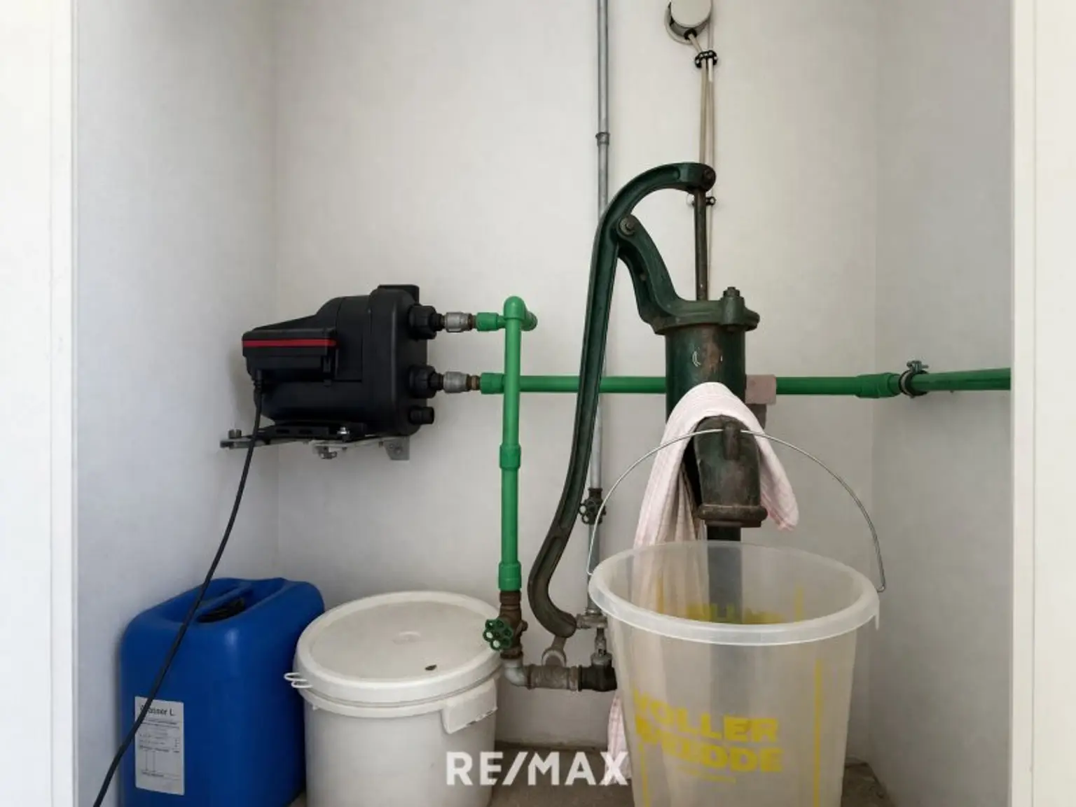 *** Charmantes teilsaniertes Landanwesen mit 10.978 m² Grund – Ruhe, Natur und vielseitige Nutzungsmöglichkeiten nur wenige Minuten zum grünen See ***