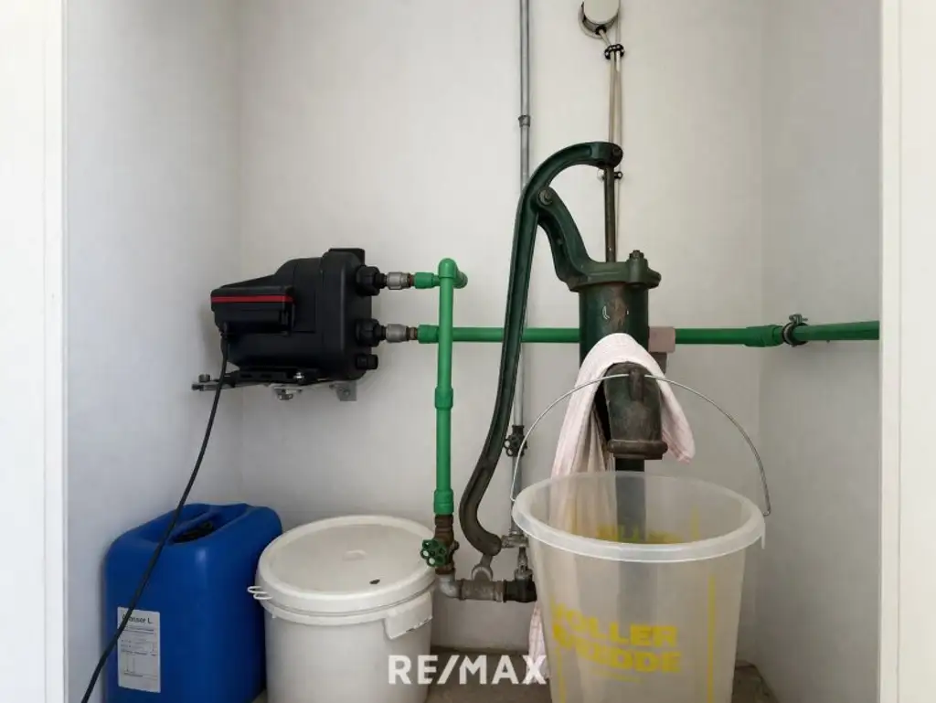 *** Charmantes teilsaniertes Landanwesen mit 10.978 m² Grund – Ruhe, Natur und vielseitige Nutzungsmöglichkeiten nur wenige Minuten zum grünen See ***