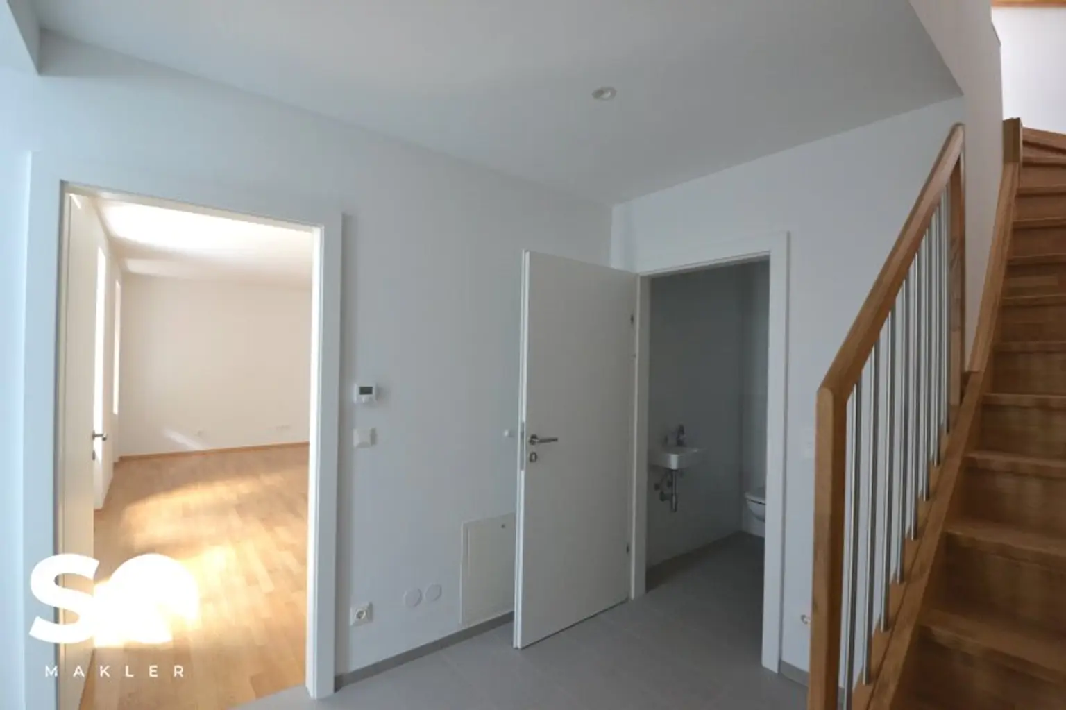 1. Etage: Eingangsbereich/ Vorraum