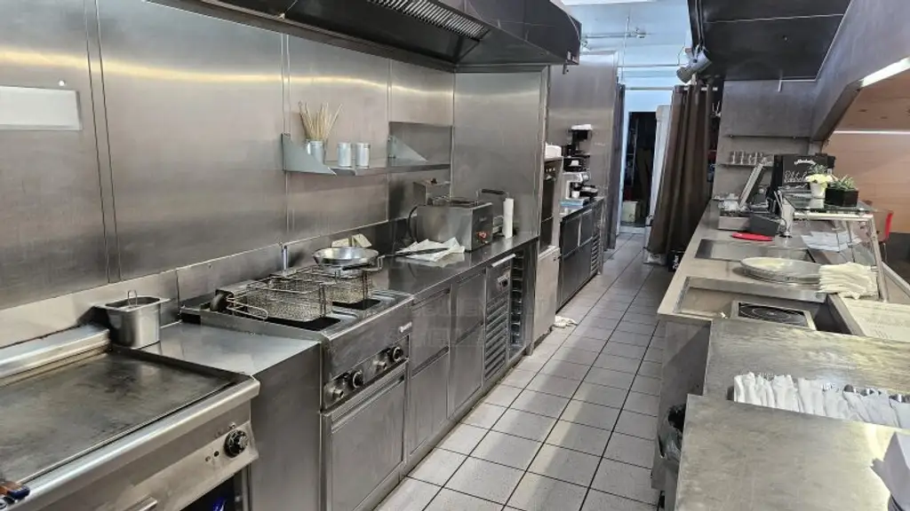 Bistro im Baumarkt – Nachmieter gesucht