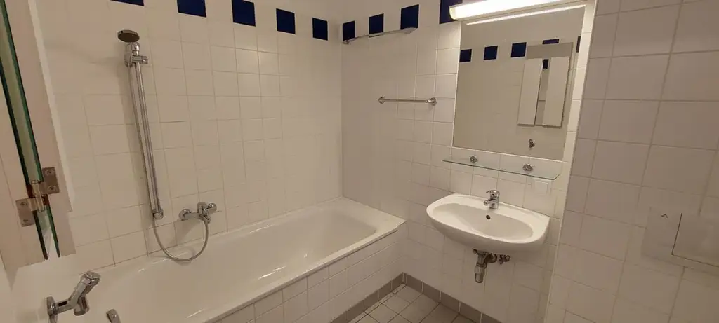 Citywohnung - 2 Zimmer Wohnung  im Dachgeschoss