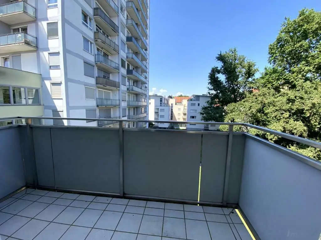 Graz – Geidorf: Schicke Wohnung in unmittelbarer Uni-Nähe, perfekt für Paare oder als WG. | Graz - Geidorf: Chic apartment in the immediate vicinity of the university, perfect for couples or as a shared flat