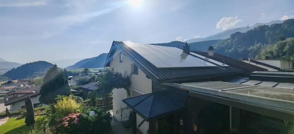 Ab sofort: Sonnige Doppelhaushälfte mit Weitblick in Ampass