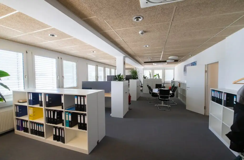 *** Multifunktionale Gewerbeimmobilie *** Flexibel nutzbar und sofort einsatzbereit