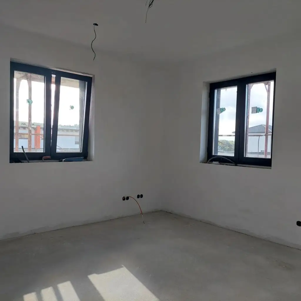 Doppelhaushälfte belagsfertig