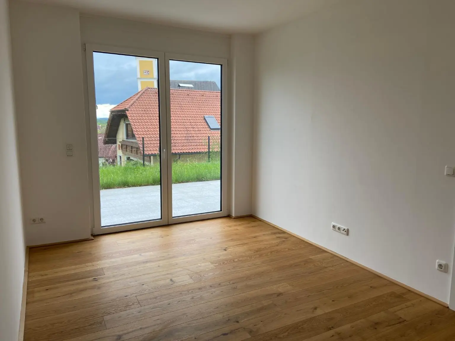Gartenwohnung inkl. Einbauküche und Terrasse - Top H02