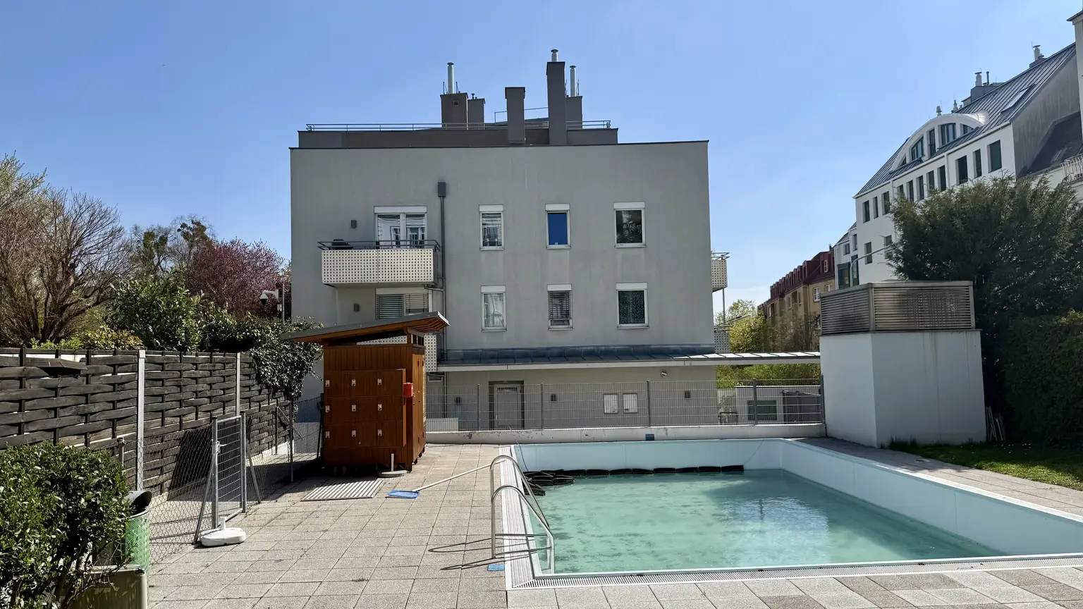 Döblinger Hauptstraße I Gartenwohnung mit Garage und Pool