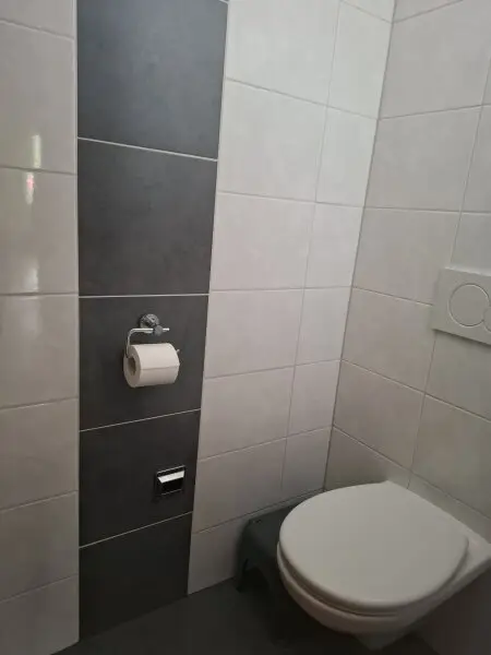 WC im EG