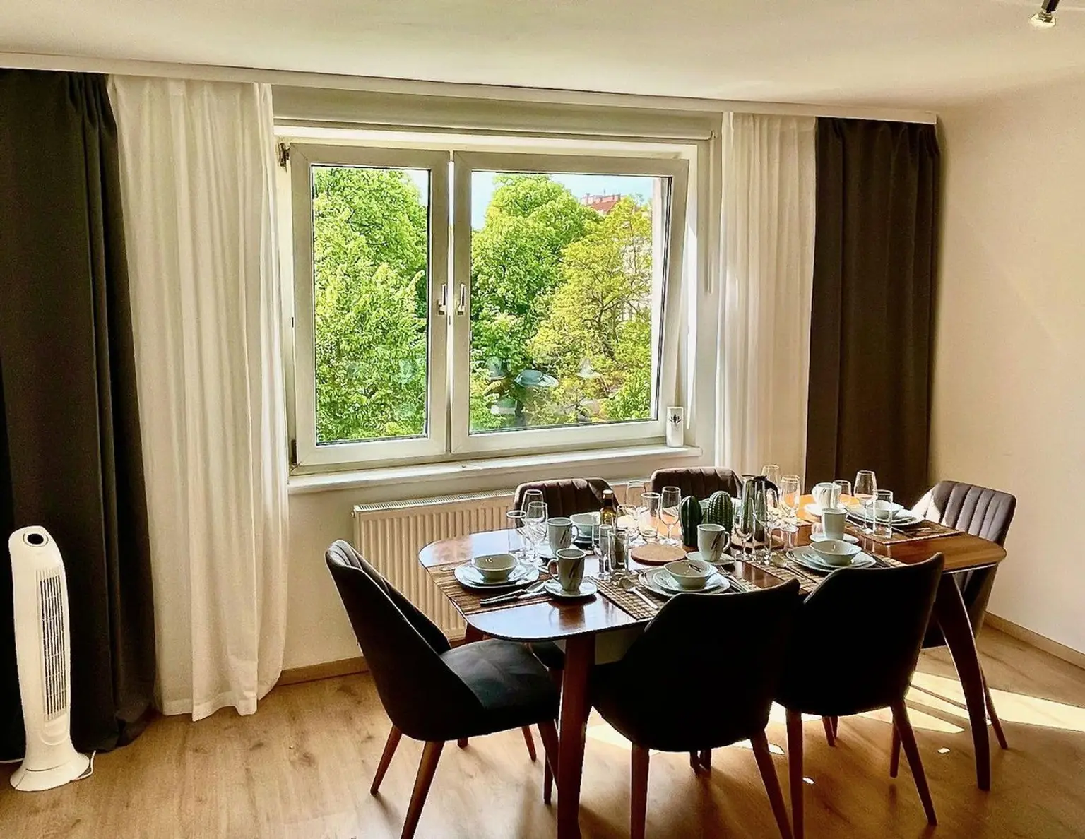 5 Zimmer Wohnung - möbliert - bis 9 Personen Kurzzeitmiete - all incl. ab 1 Monat bis 3 Jahre