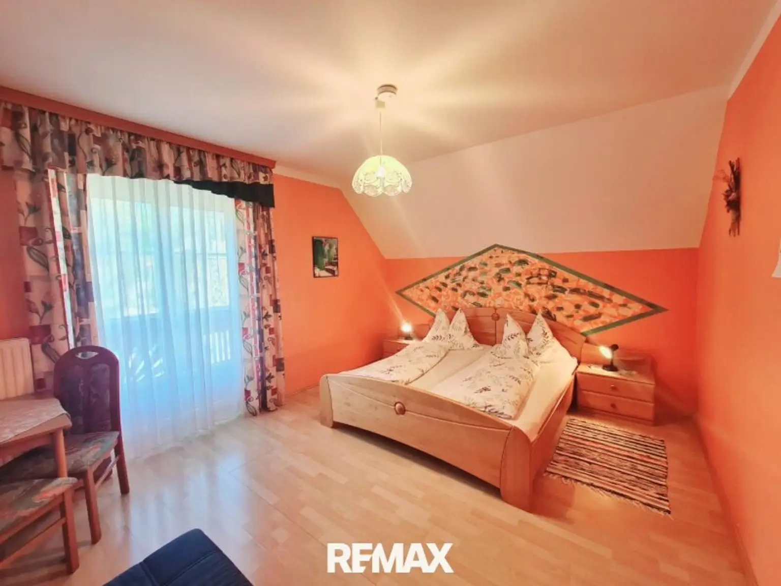 Gästezimmer mit Bad ´en suite´ und Balkon