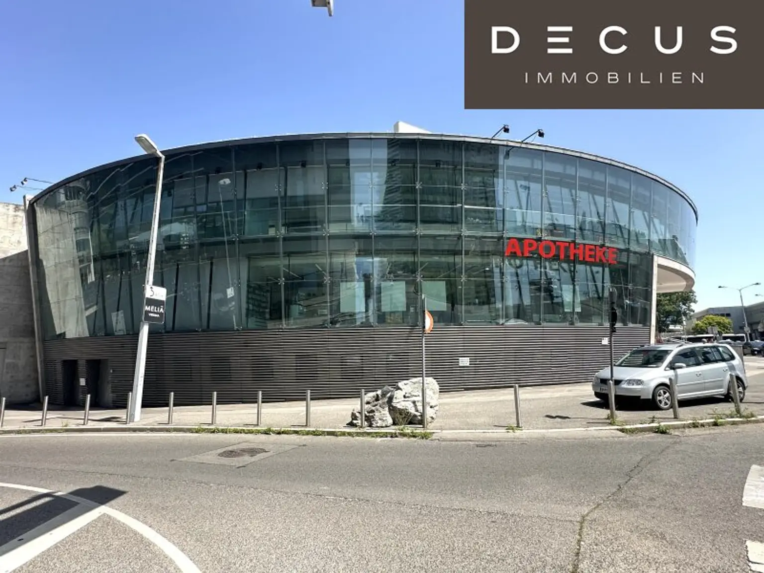 + + + DC-BOX | gekühlte Büro- oder Geschäftsfläche an der U1 + + + DONAU CITY + + +