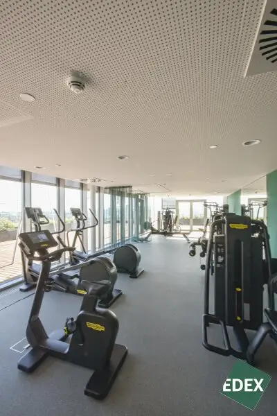 ERSTBEZUG: Traumhafte 2-Zimmer Wohnung mit großem Balkon und Fernblick | GRÜNBLICK |