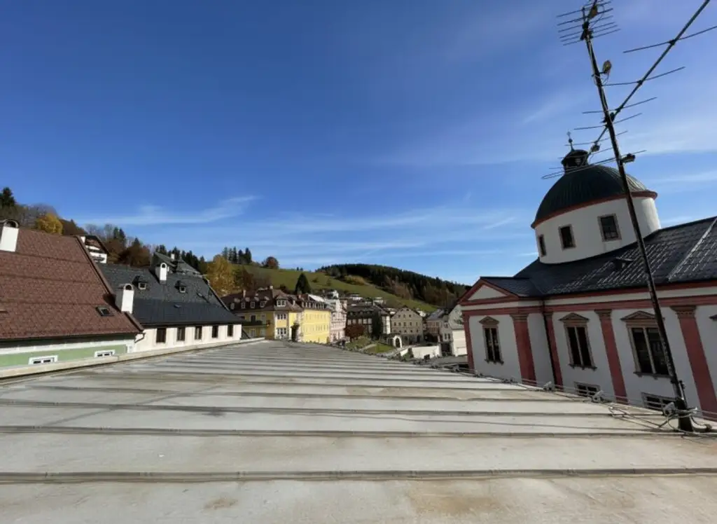 WOHN- UND GESCHÄFTSHAUS IM HERZEN VON MARIAZELL