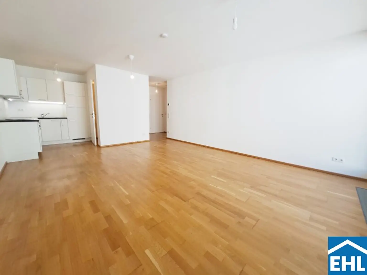 2-Zimmerwohnung mit Loggia Richtung Latschkagasse