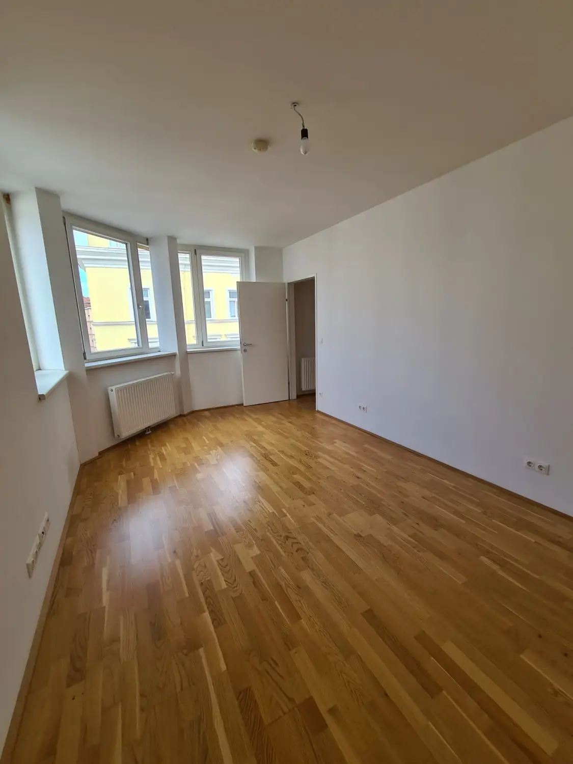 Schlafzimmer III