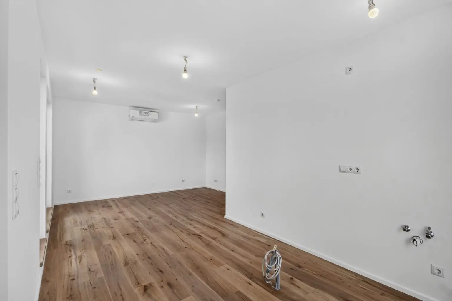 G | THE GREEN 15 ++  ZWEI ZIMMER mit BALKON im DG | Prima Service Immobilien