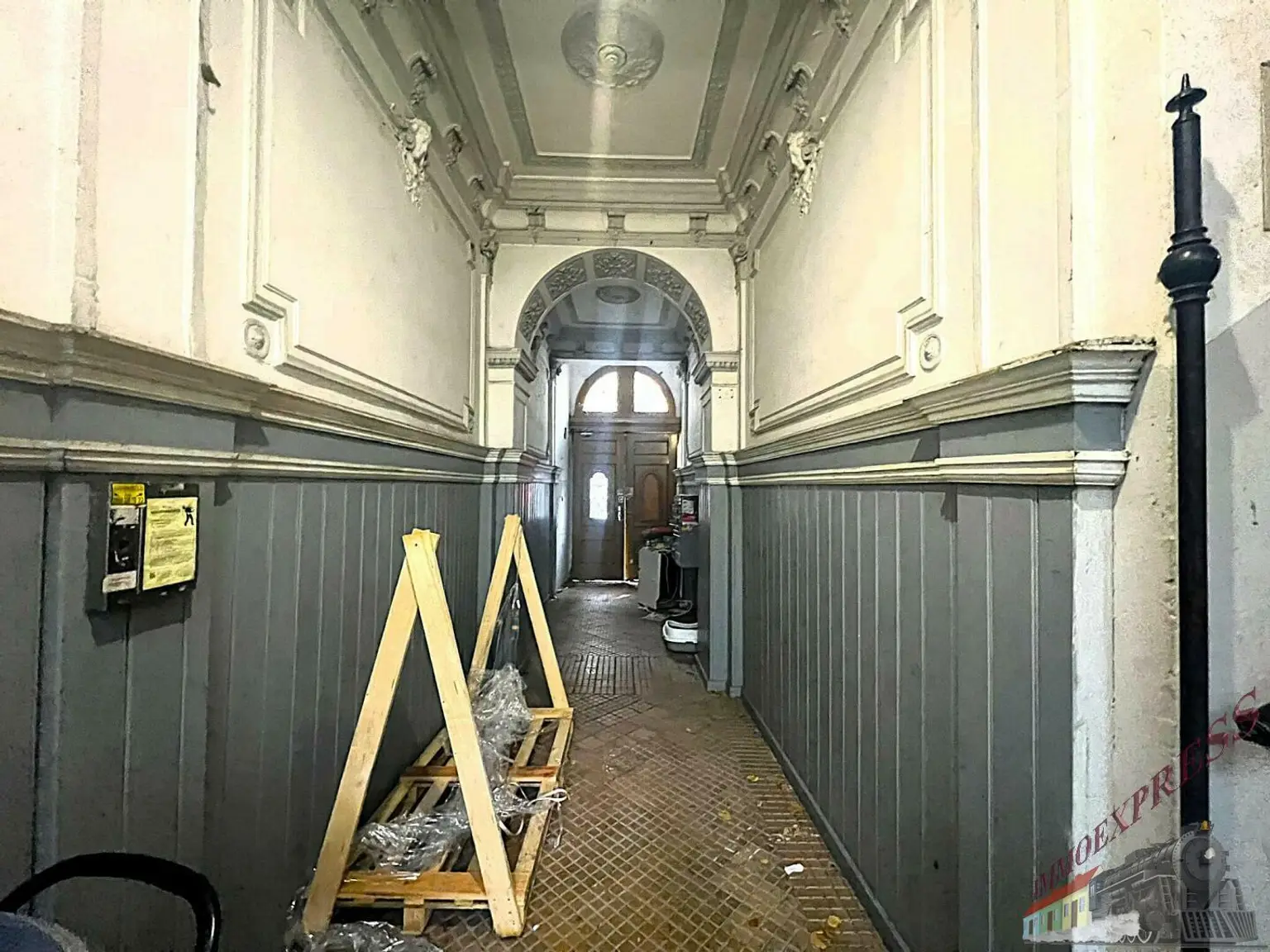 Zinshaus in Best-Lage mit bewilligtem Dachgeschoß-Zubau - perfektes Investment - Innenhof