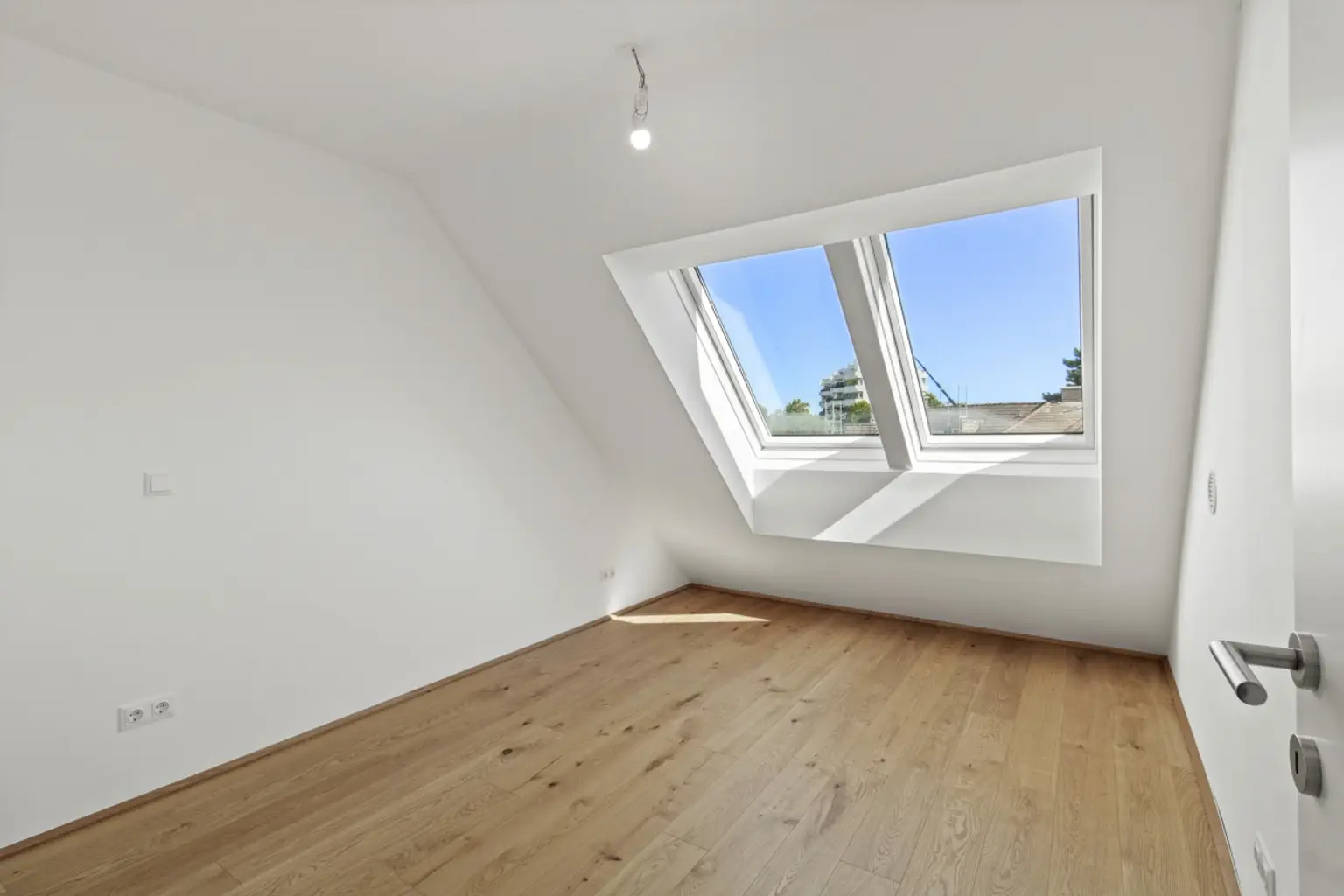 F | ++ WEITBLICK & WOHNKOMFORT ++ DG-Wohnung im PROJEKT KARL74 | Prima Service Immobilien