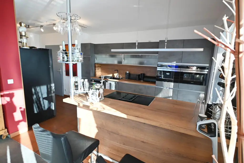 " ++ Wienerberg City ++ Weitblick ++ Panorama-Pool-Nutzung  ++