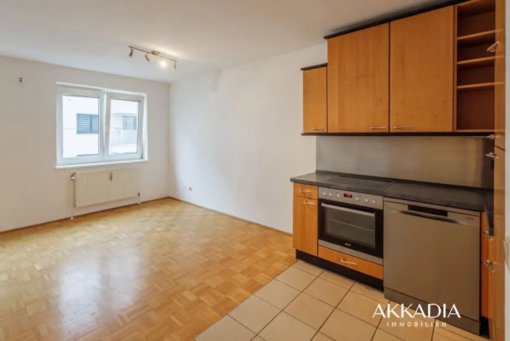 Ruhige 2-Zimmer-Wohnung mit Gartenblick und Garagenplatz