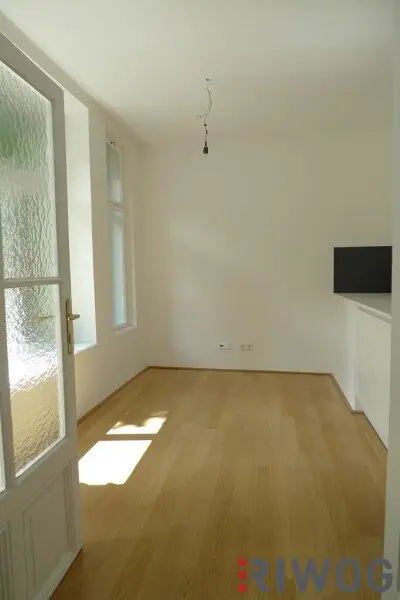 Ruhig gelegenes Hofgebäude mit Eigengarten & moderner Küche | 5 Zimmer & Keller