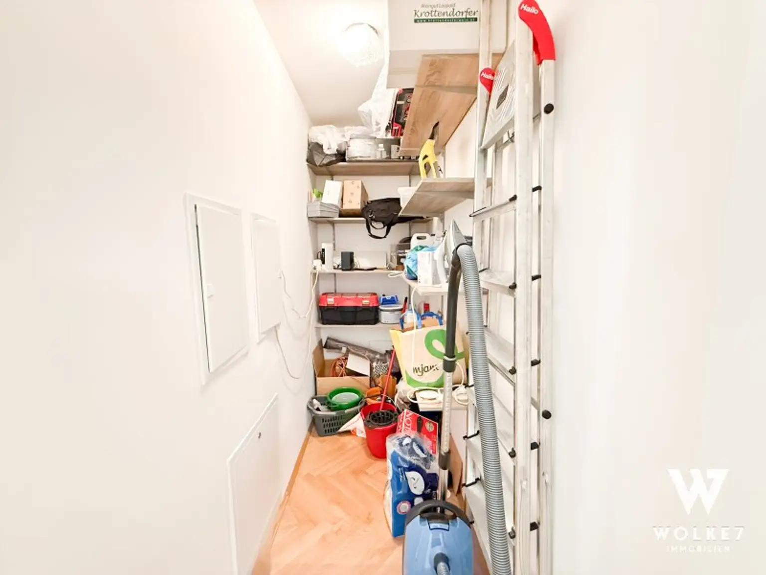 Klassischer Altbau trifft modernen Luxus – Helle kernsanierte 2-Zimmer-Wohnung mit Balkon & Tiefgarage in bester Lage von Margareten