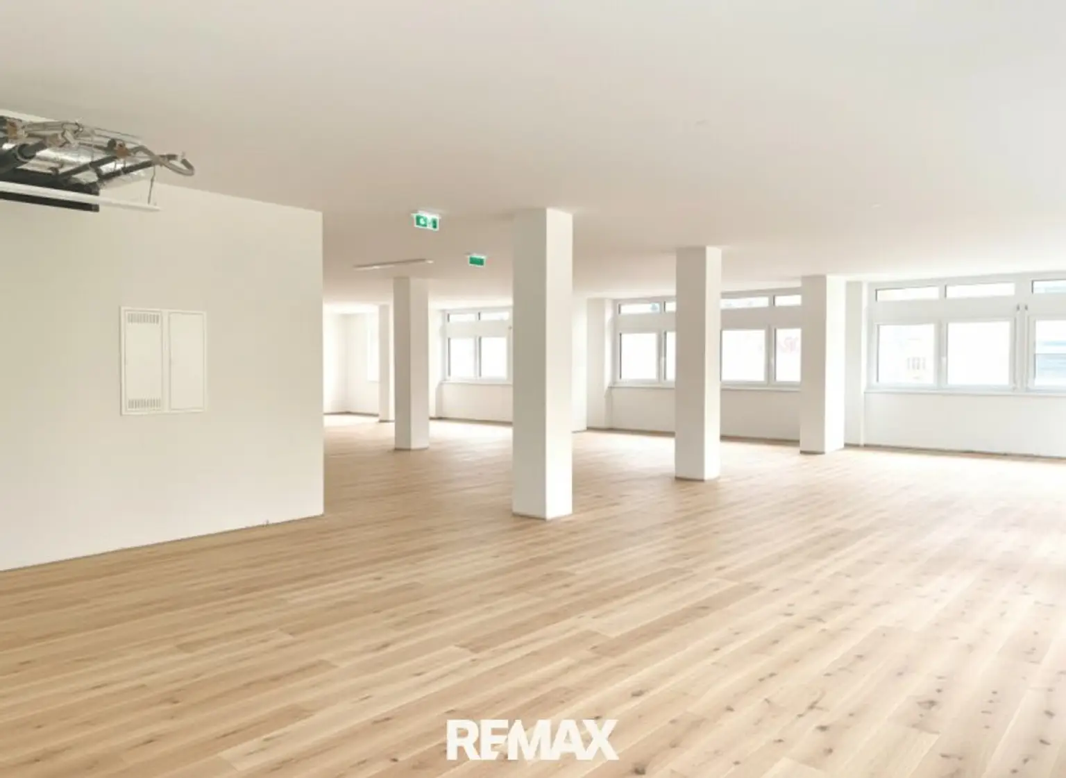 Bürofläche B02_ KI bearbeitet