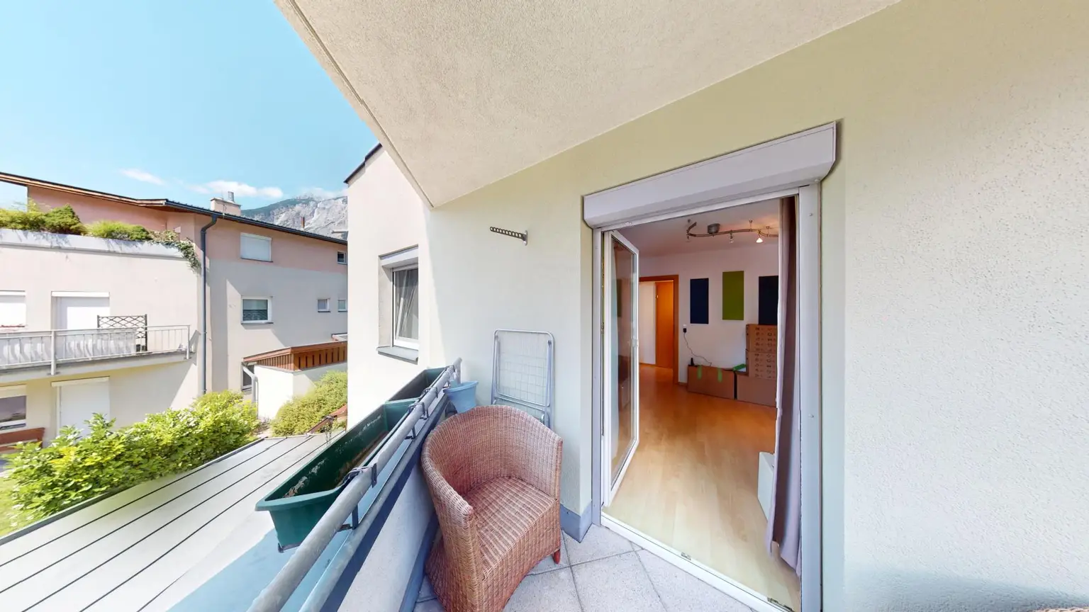 Platz für Leben und Leichtigkeit – Moderne 4-Zimmer Wohnung mit Südterrasse und Wintergarten!