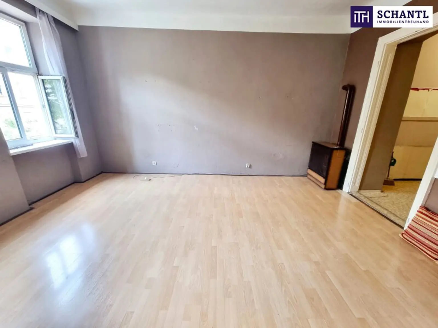 Ein kleiner Altbau mit großem Zukunftsplan! Sanierungsbedürftige Altbauwohnung mit toller Raumaufteilung + Traumhaft schönes Haus + Perfekte Infrastruktur und Anbindung! Jetzt zugreifen!