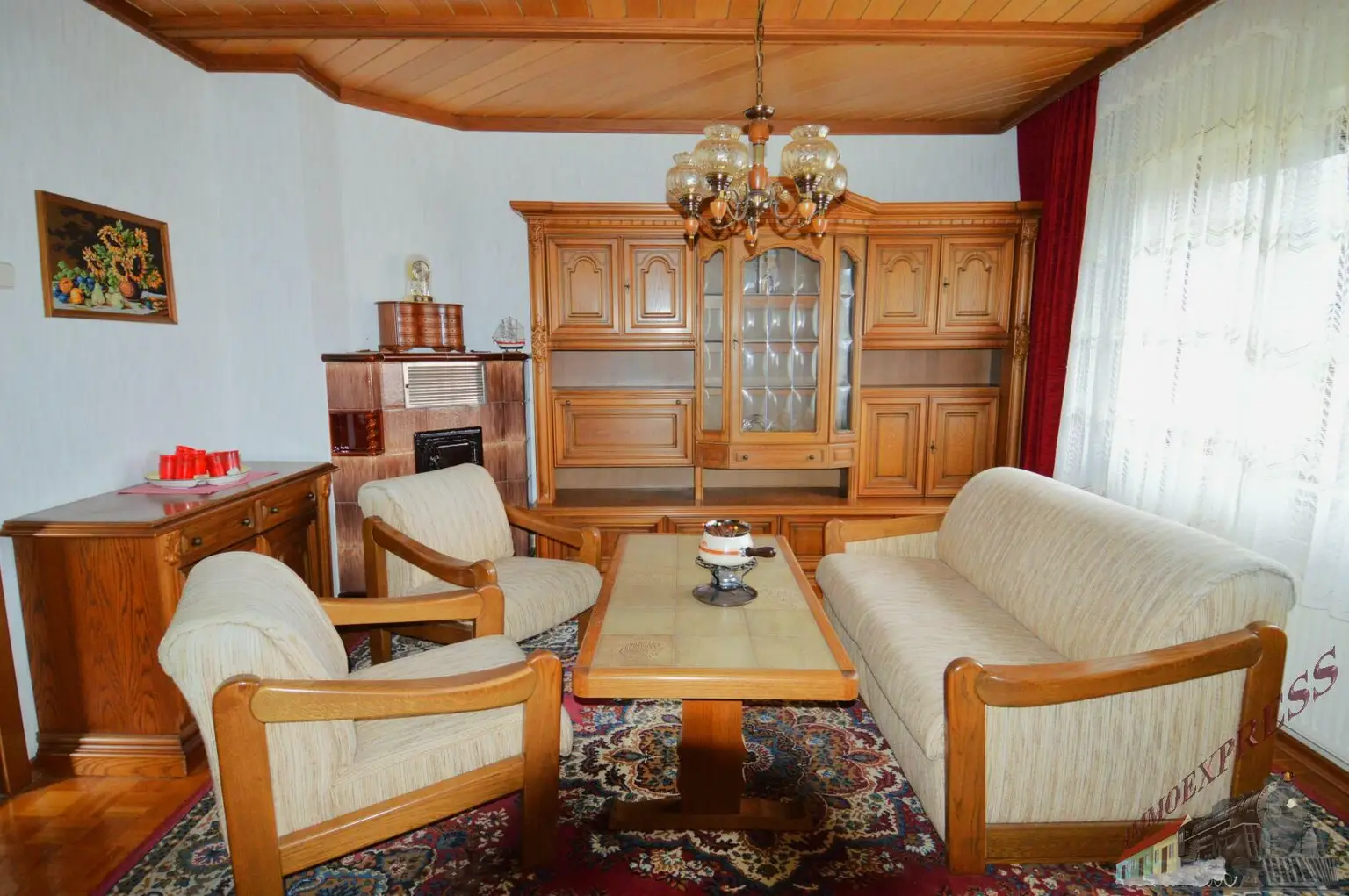 Ein-/ Zweifamilienhaus in ruhiger Aussichtslage