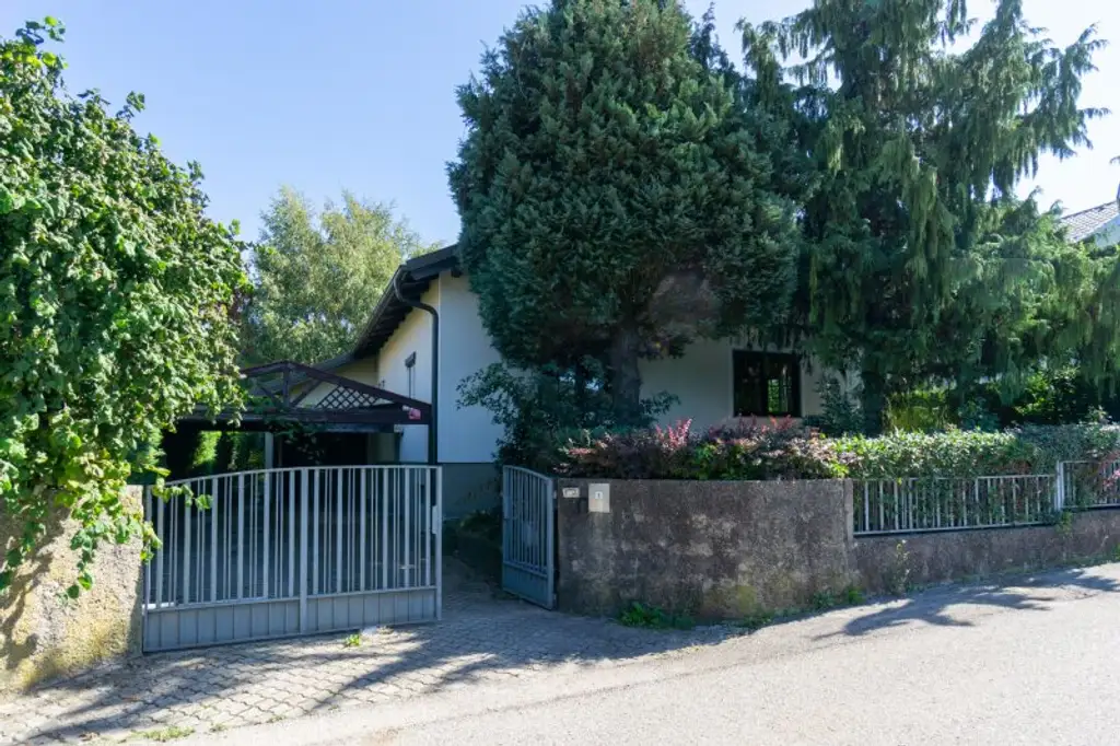 Raus aufs Land! Entzückendes Wohnhaus mit ebenem Garten bei Atzenbrugg