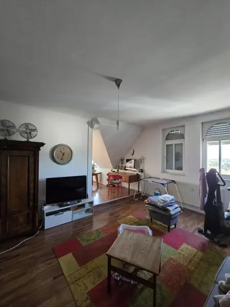 Exklusive Stadtwohnung mit großzügiger Fläche, 5 Zimmer und hochwertiger Ausstattung - Perfekt für Familien!