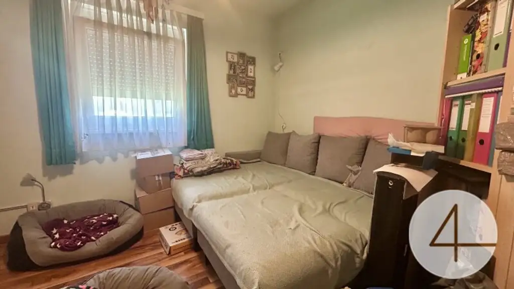 Charmantes Einfamilienhaus mit großem Grundstück in Top-Lage – Jetzt renovieren & wohlfühlen