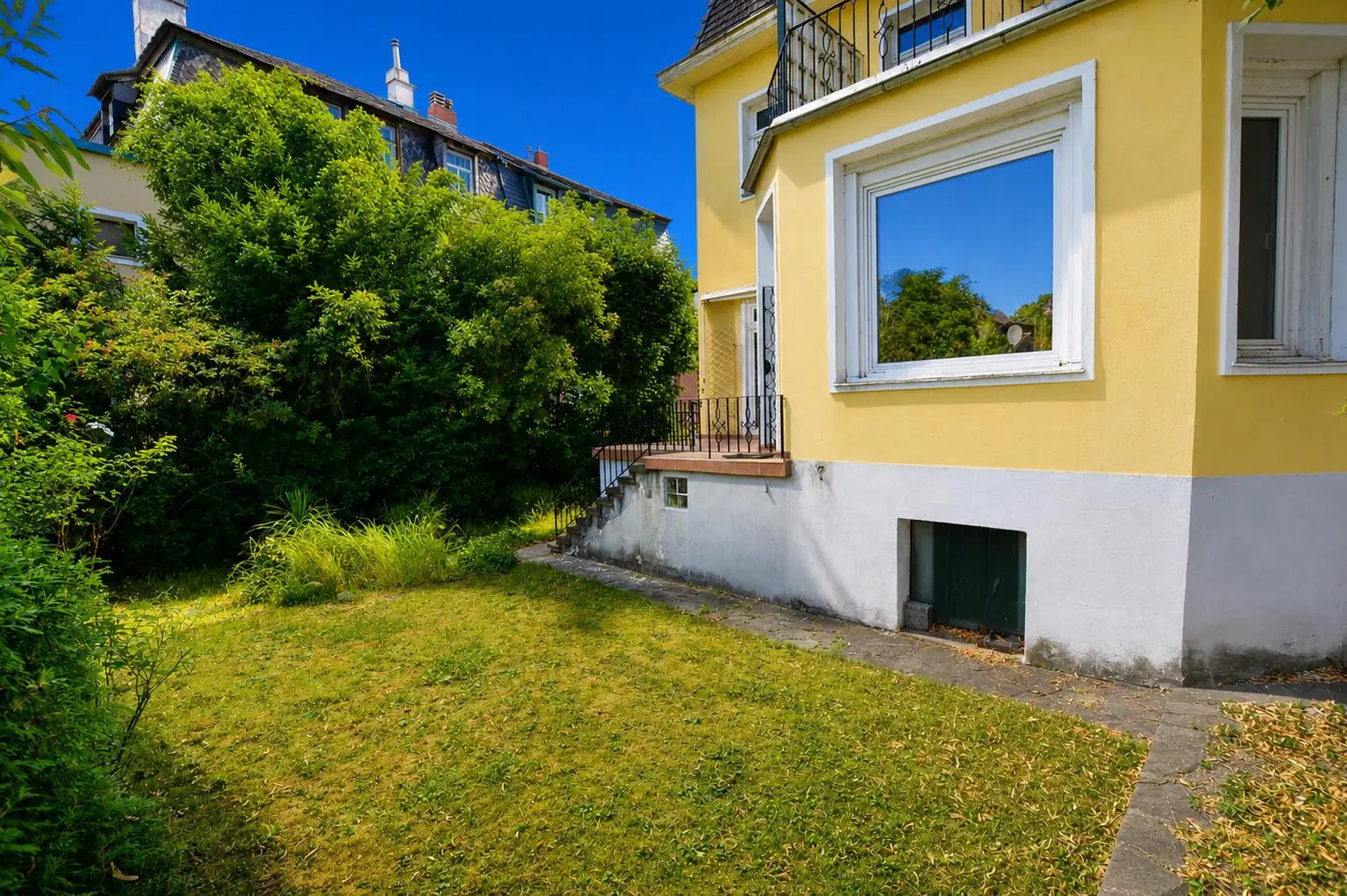 Villa mit Garten