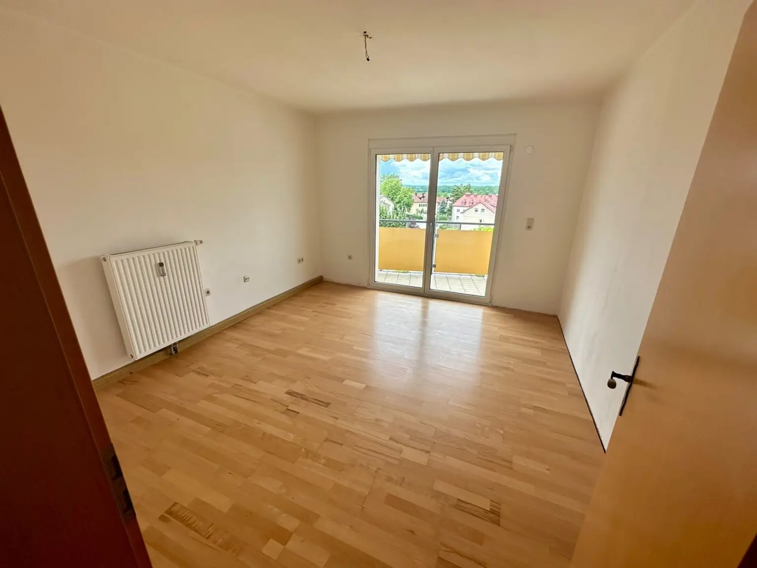 Geräumige 3-Zimmer
Wohnung mit Balkon
