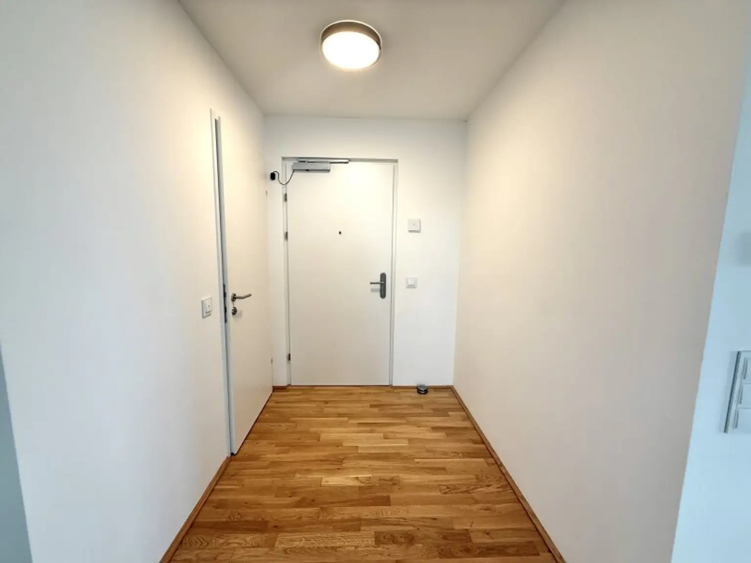 gut aufgeteilte 4-Zimmer Wohnung mit 2 WC's und einem südwest Balkon